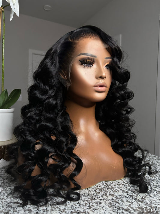 Alexis’ 13x4 HD 24inch Bodywave